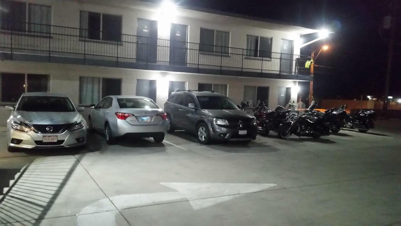 威廉斯经济酒店 外观 照片
